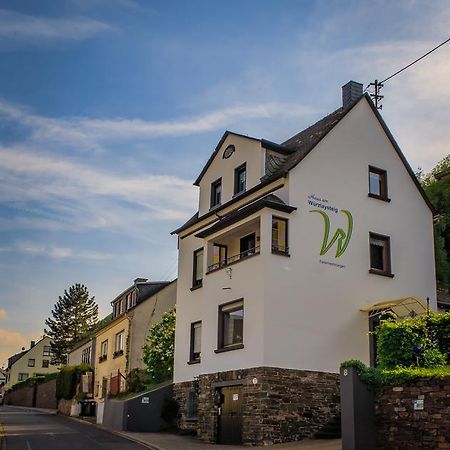 Ferienwohnungen Haus Am Wuerzlaysteig Lehmen Exterior photo