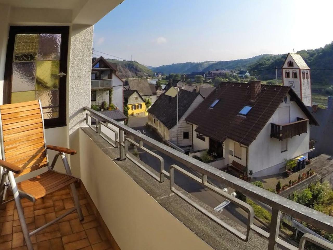 Ferienwohnungen Haus Am Wuerzlaysteig Lehmen Exterior photo